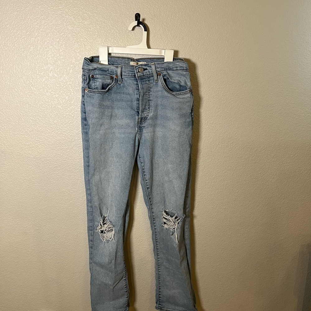 Levi’s wedgie Distressed Light Blue Women's Jeans